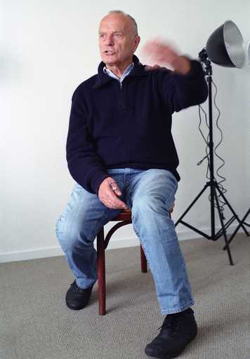 Copyright: MJ Hirsch